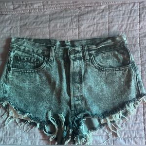 VINTAGE LEVIS DENIM SHORTS- ACID WASH GREY- NO TAG FITS LIKE sz 27